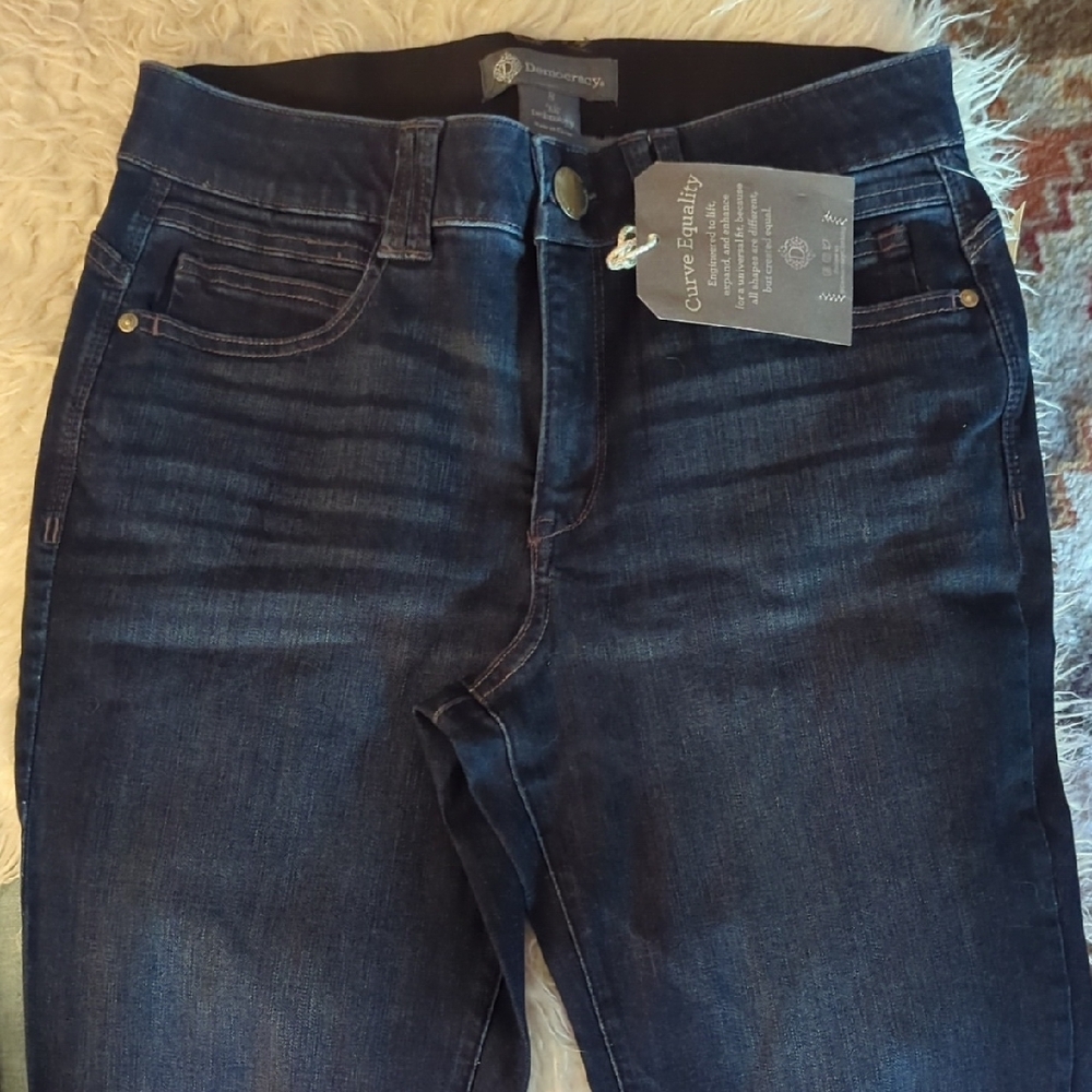 Democracy Luxe Touch Ankle Jeans in Dark Blue
